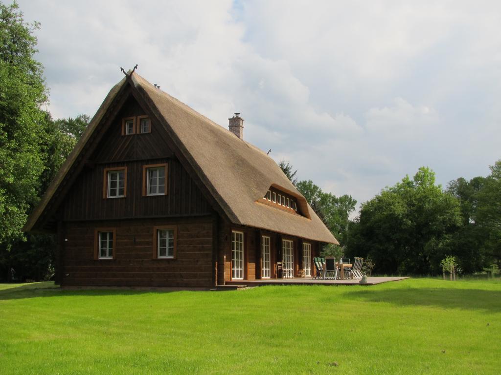Villa Exklusives Holzhaus à Burg  Chambre photo